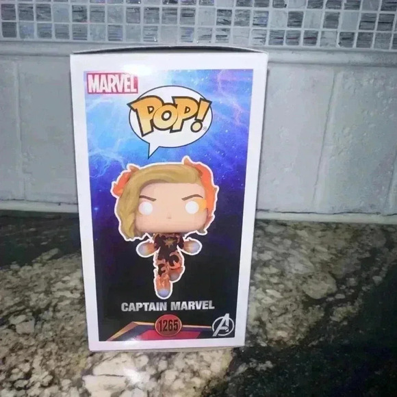 Funko Pop! Marvel The Marvels Captain Marvel Orange Figure - Picture 7 of 11